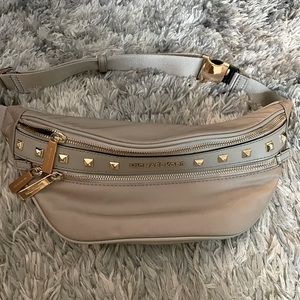Gray/Tan Fashion Fanny Pack